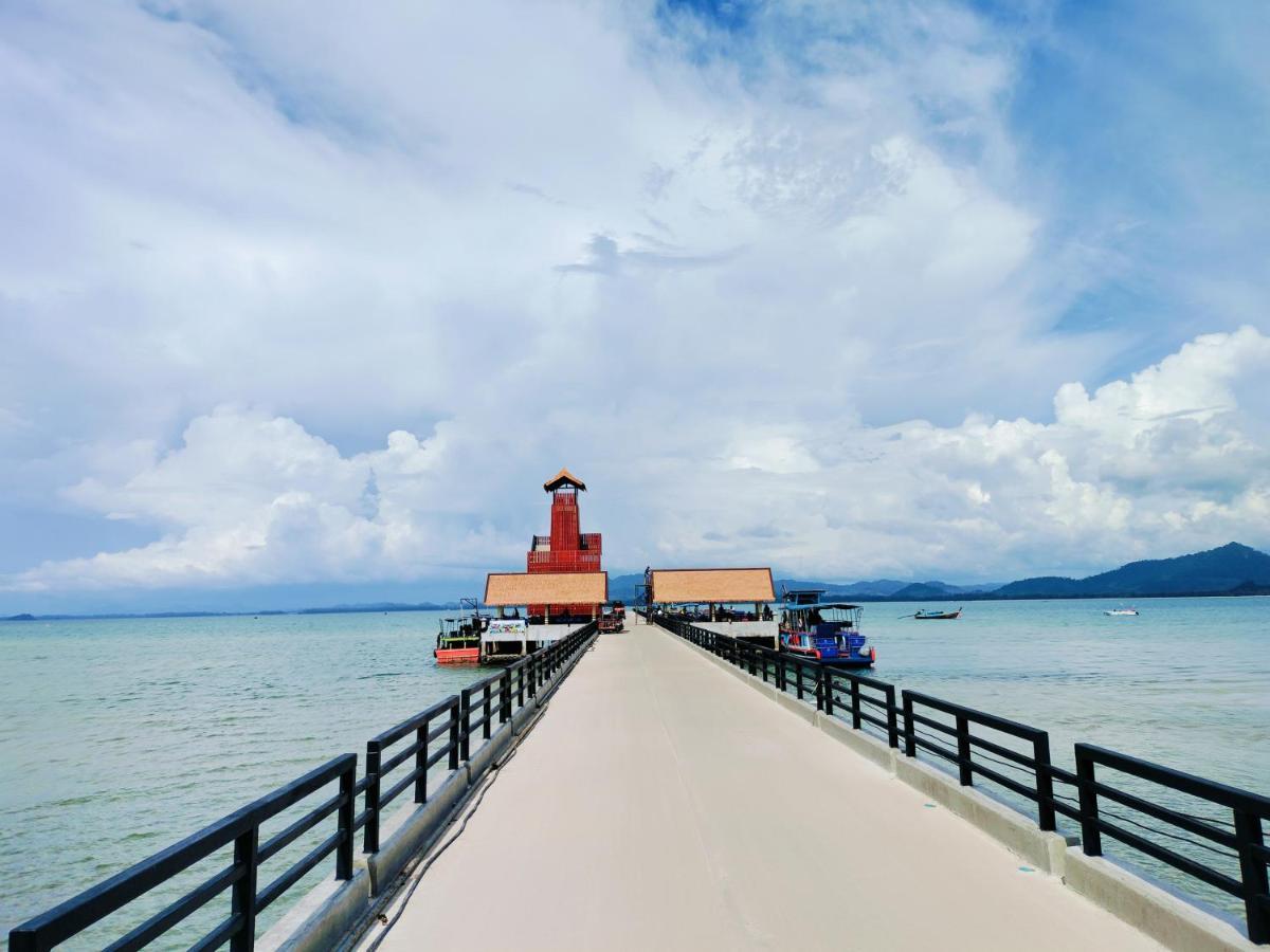 Kohmook​ Money​ House